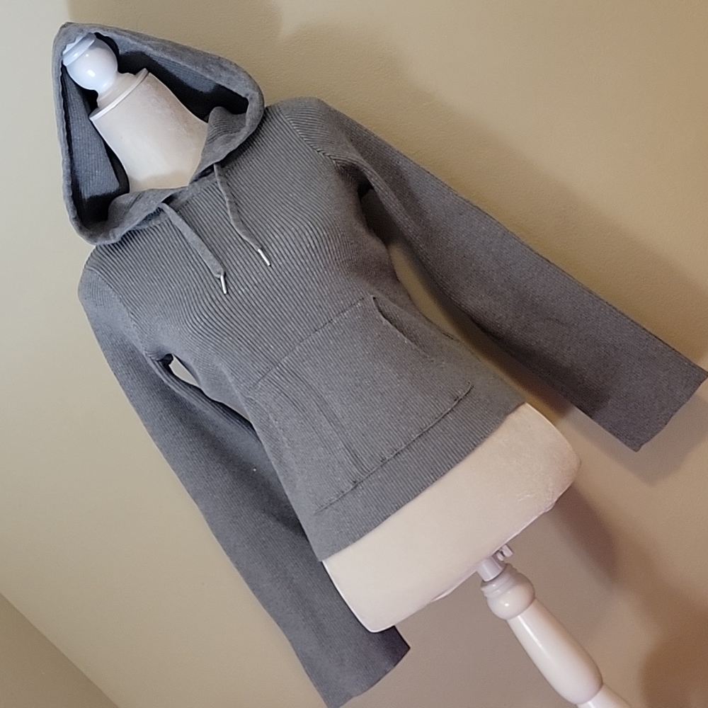 Good American Gray Ribbed Hoodie With Drawstring And Kangaroo Pocket